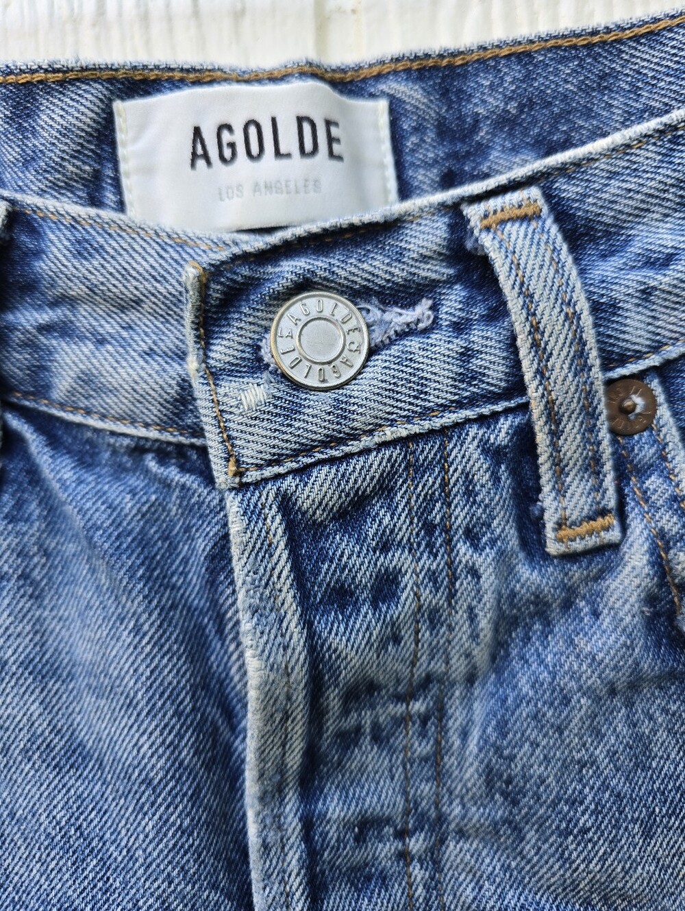 Agolde Cutoff Denim Shorts Perfect Wash Womens 27 - Picture 3 of 4